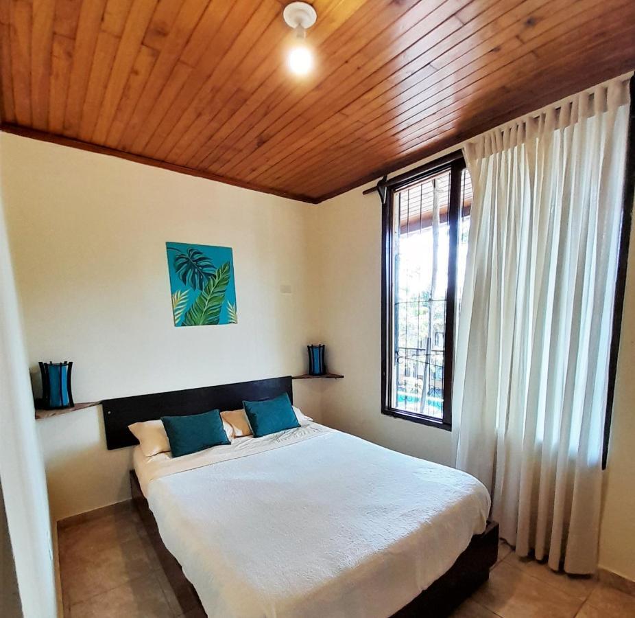 Eco Hostel Iguazu Пуэрто-Игуасу Экстерьер фото