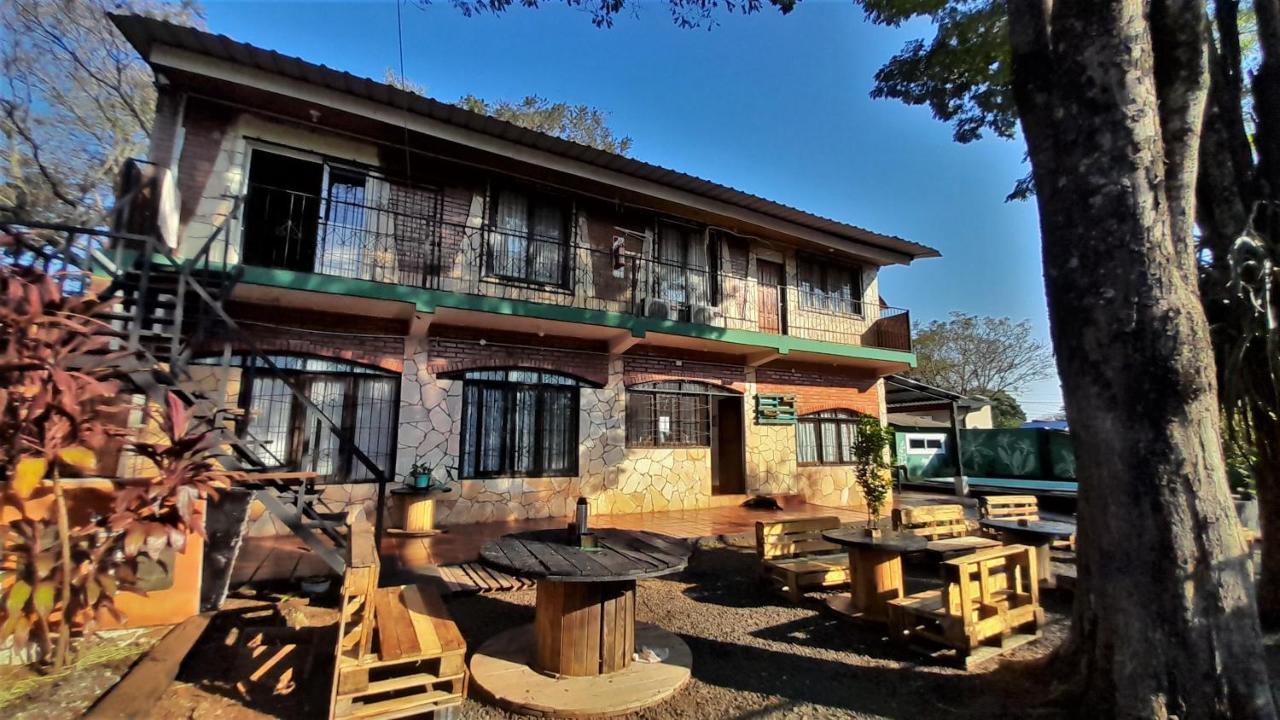 Eco Hostel Iguazu Пуэрто-Игуасу Экстерьер фото